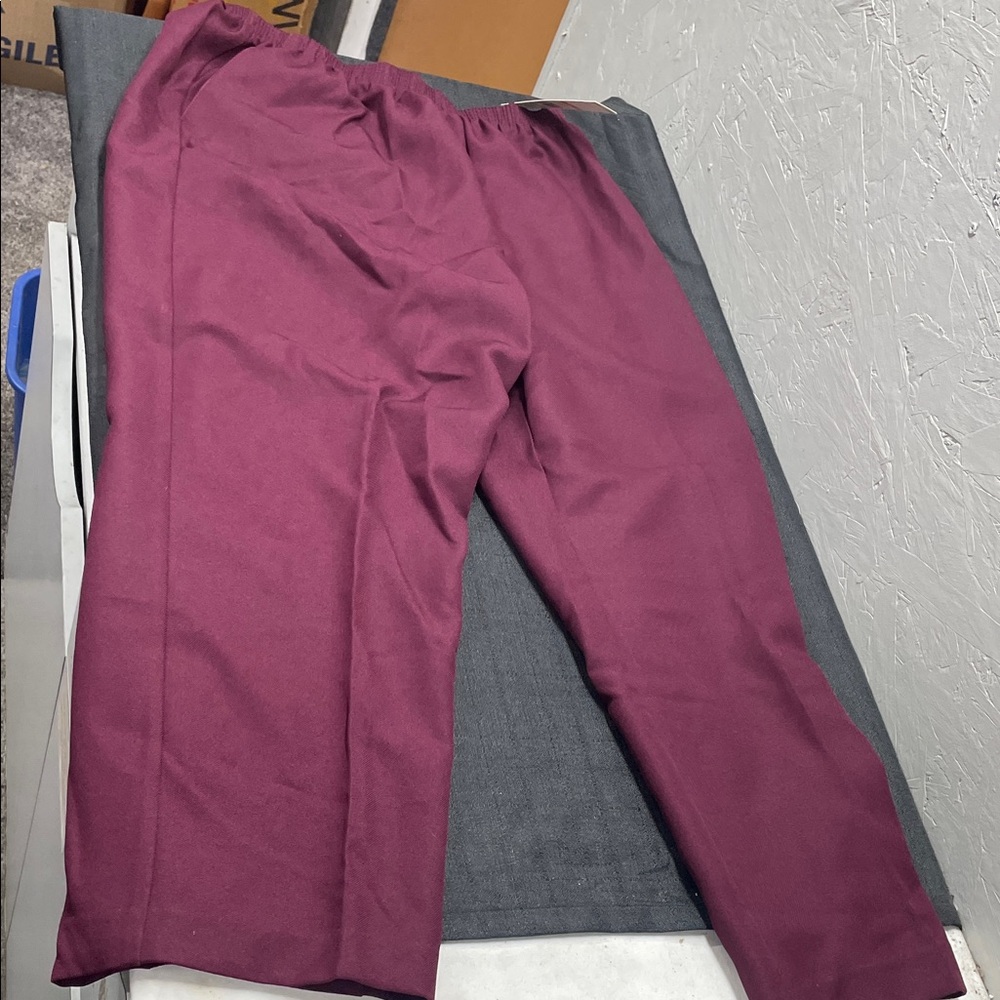 Alfred Dunner Women's Burgundy Trousers